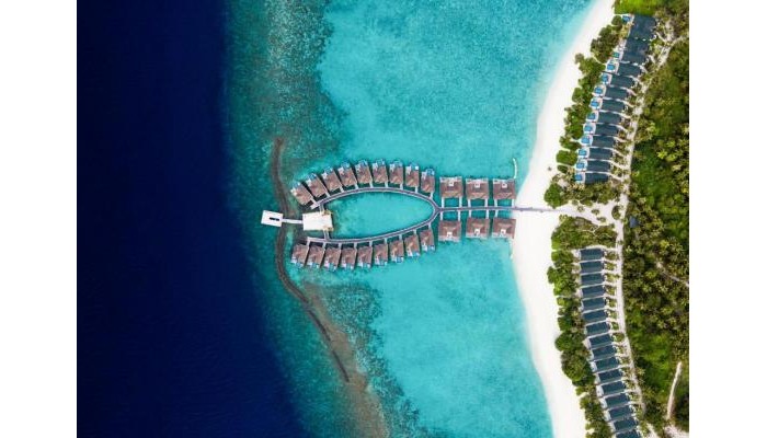 Furaveri Island Resort & Spa poza 0