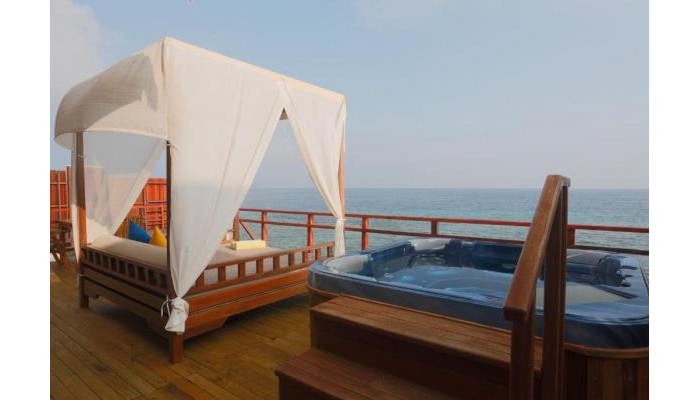 Furaveri Island Resort & Spa poza 13