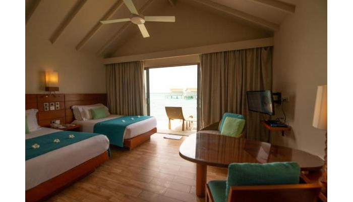 Centara Ras Fushi Resort & Spa Maldives poza 7