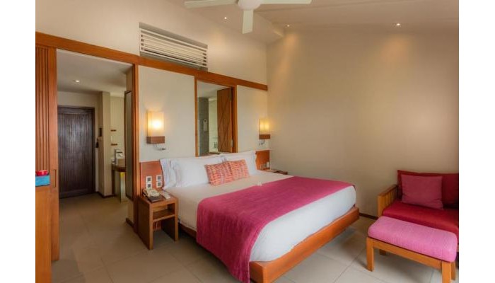 Centara Ras Fushi Resort & Spa Maldives poza 8