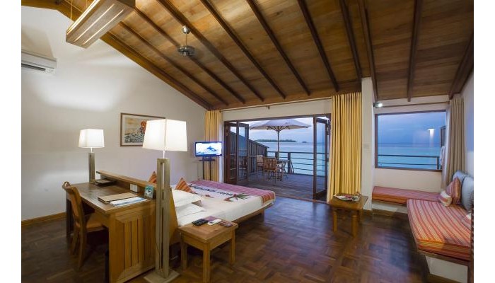 Reethi Beach Resort poza 6