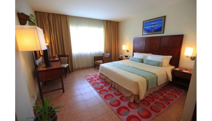 Hotel Hulhule Island poza 13