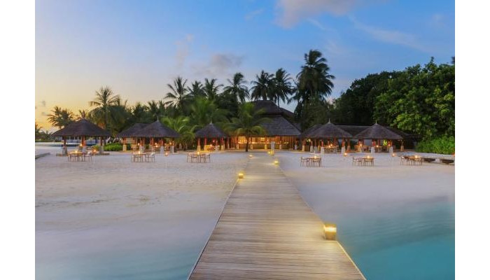 Hotel Velassaru Maldives poza 4